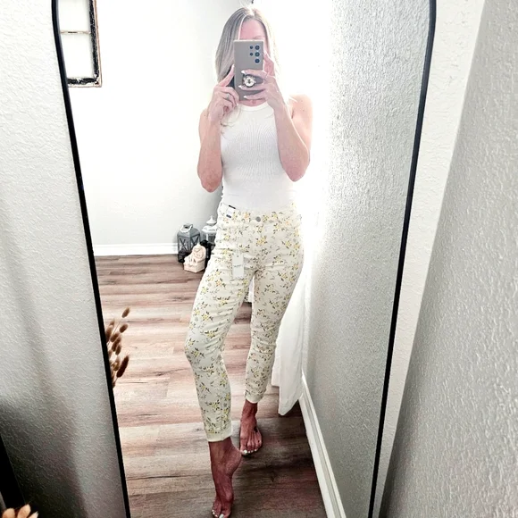 Judy Blue Skinny Jeans Wildflower Size 3 Size 5 Size 7 Size 9 Size 11 Size 13 - Picture 2 of 15